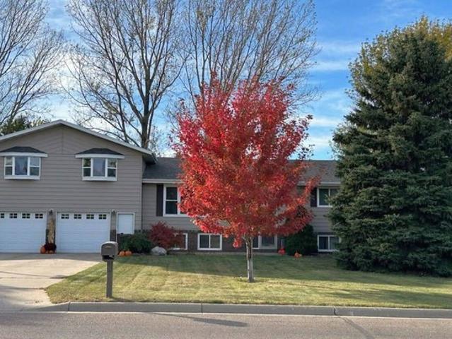 House for sale in Rugby, North Dakota