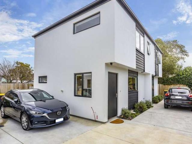 Property for sale in Heathcote, Canterbury