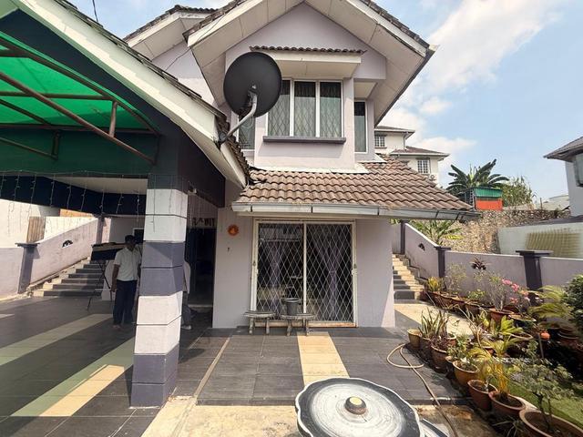 Bungalow for rent in Selayang, Selangor