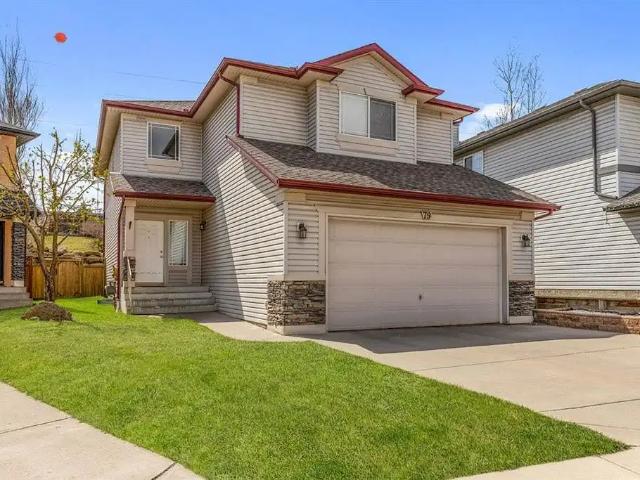 House for rent in Valley Ridge, Calgary