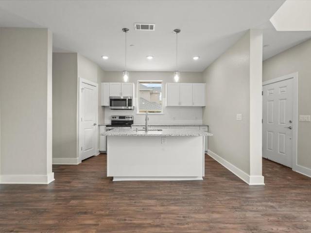 Townhouse for sale in Denton