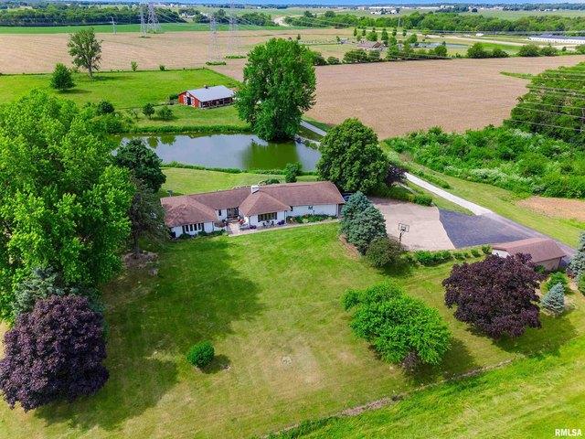 House for sale in Pekin, Illinois