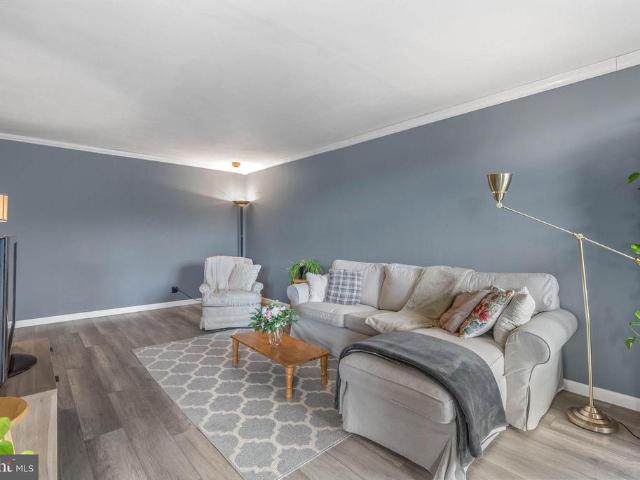 Condo for sale in Philadelphia, Pennsylvania