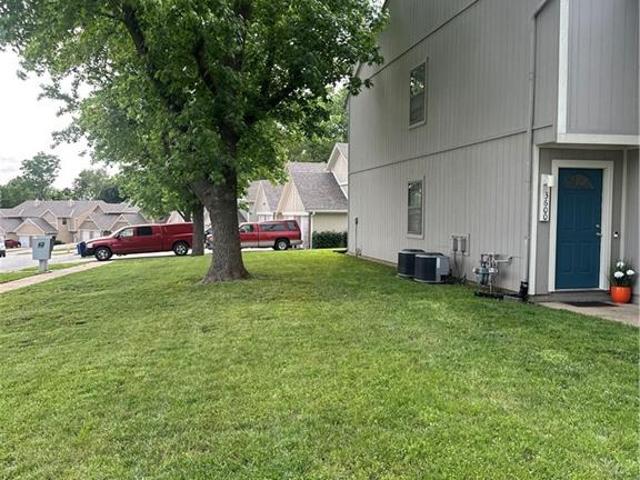 Townhouse for sale in Lees Summit Townhouse for sale in Lees Summit