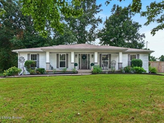 House for sale in La Grange, Kentucky