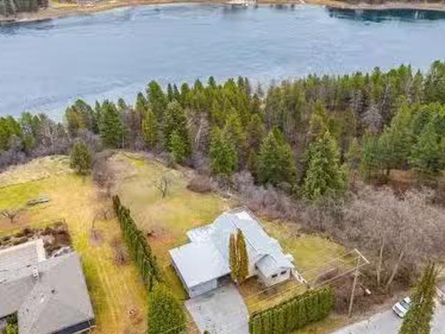 Condo for sale in Castlegar, British Columbia