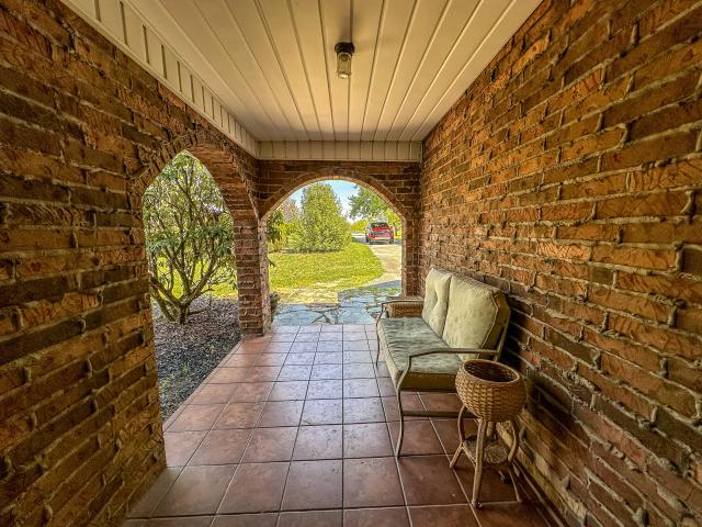 House for sale in Science Hill, Kentucky