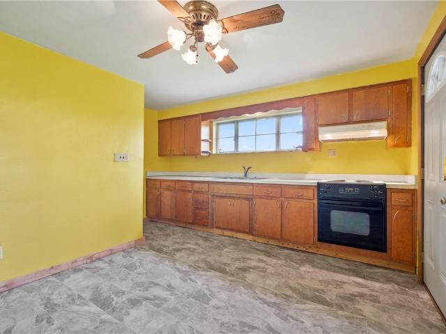 House for sale in Library, South Park Township