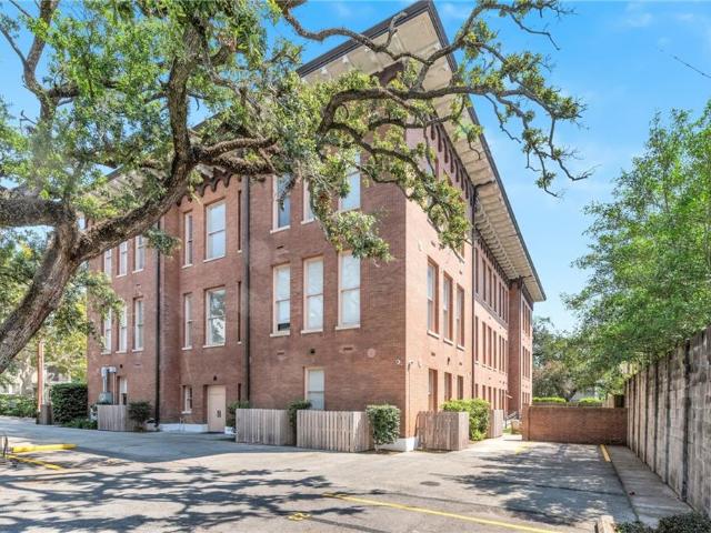 Condo for sale in New Orleans, Louisiana