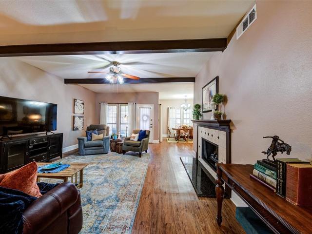 Townhouse for sale in Bear Run, Grapevine