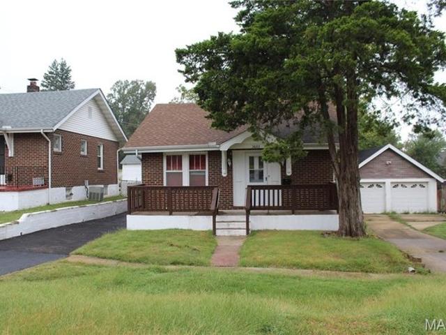 House for sale in Saint John, Missouri