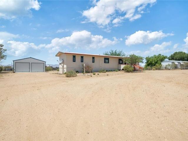 House for sale in Golden Valley