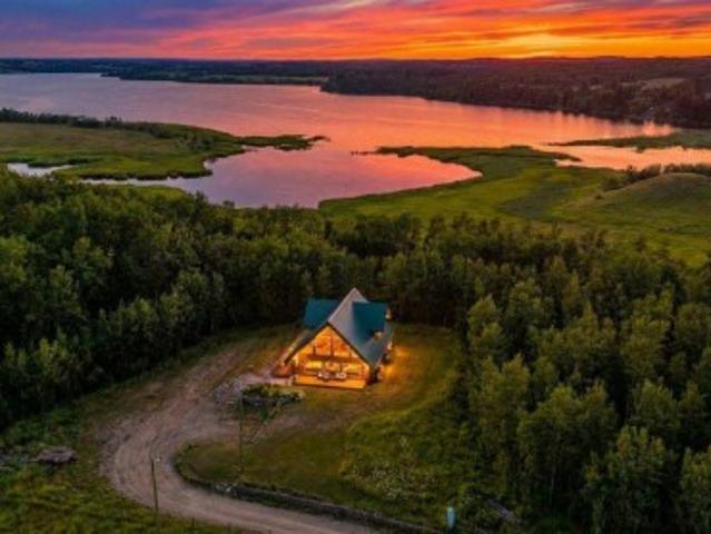 House for sale in Alberta