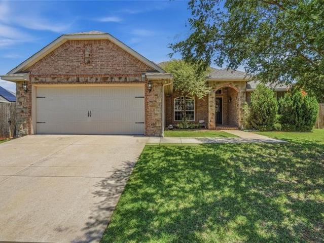 House for sale in Yukon, Oklahoma