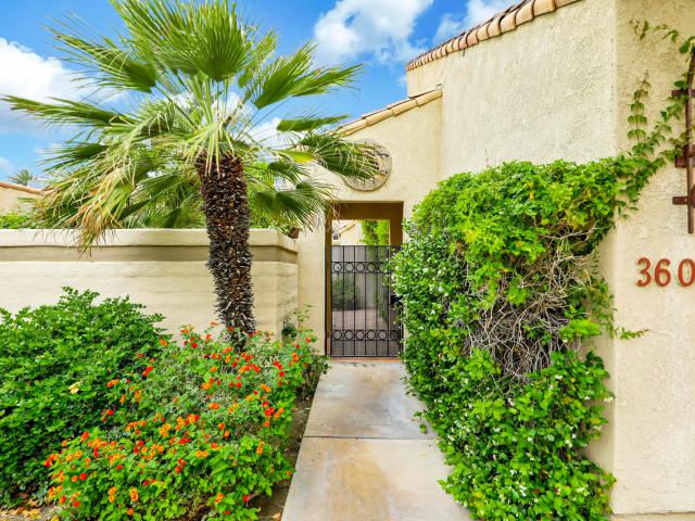 Condo for sale in Cathedral City, California