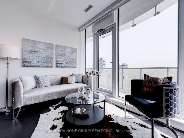 House for rent in Toronto Centre, Toronto