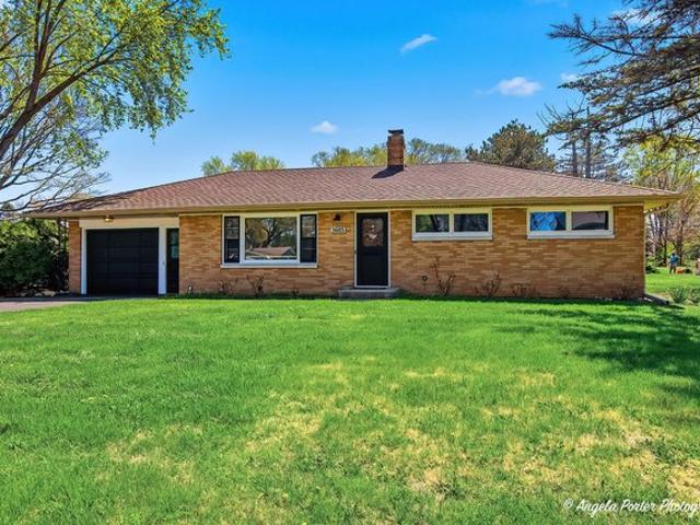 House for sale in Mchenry, Illinois