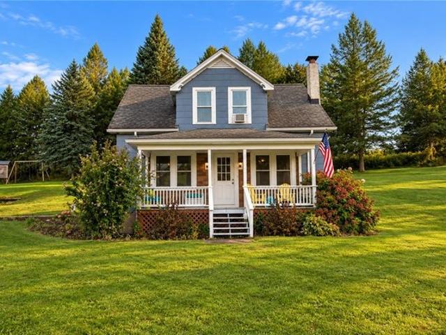 House for sale in Town of Lyons, Wayne County