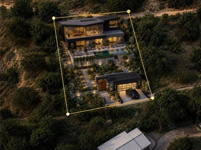 Land for sale in Canoga Park, California