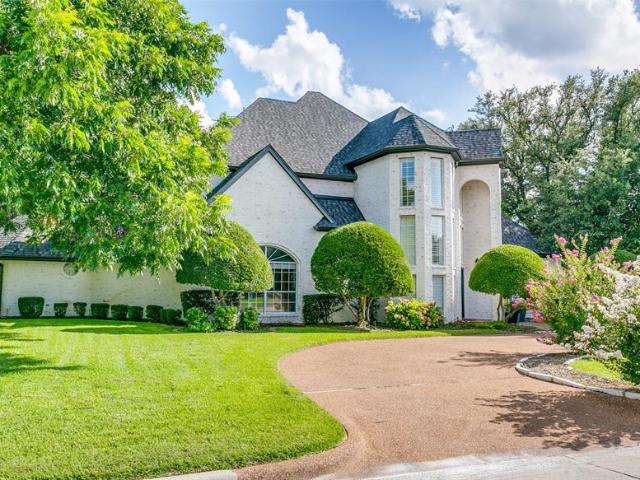 House for sale in Colleyville