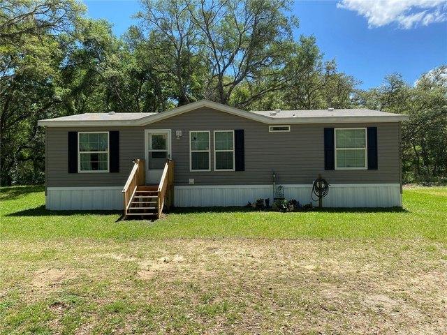 House for sale in Webster, Florida