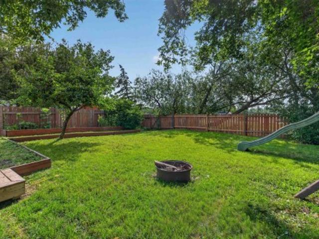 House for sale in Caledonia Park, City of Leduc