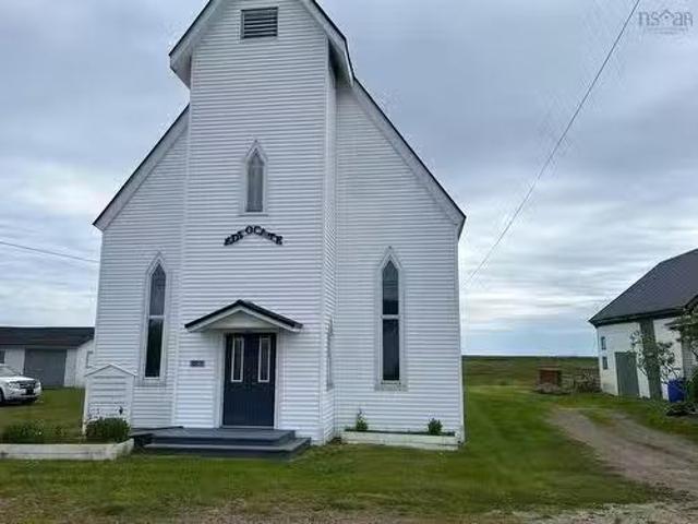 House for sale in Advocate Harbour, Nova Scotia