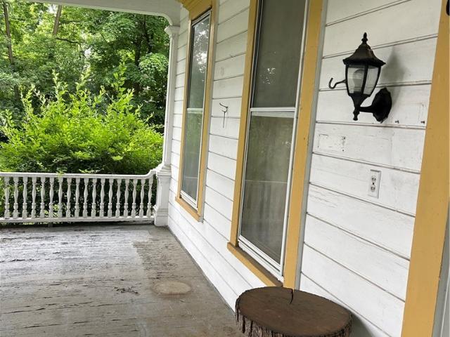 House for sale in Syracuse, New York