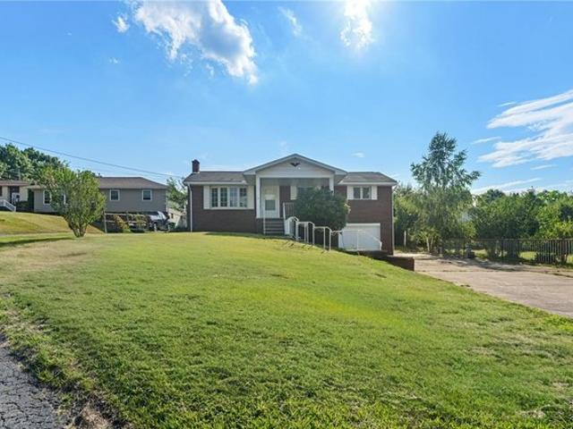 House for sale in Moosic, Pennsylvania