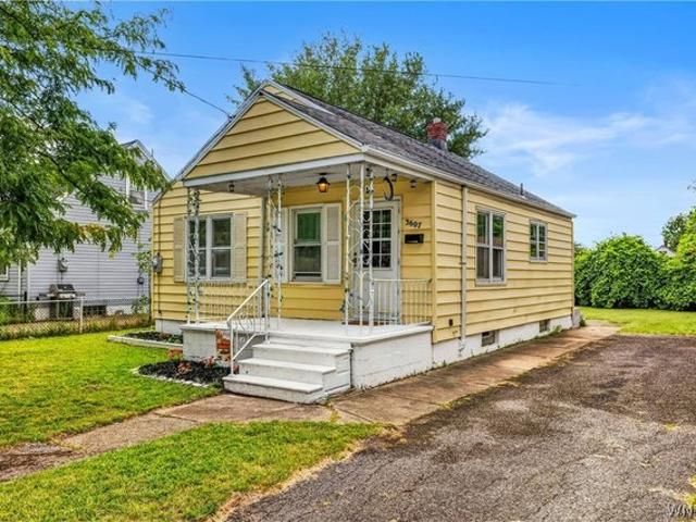 House for sale in Niagara, New York