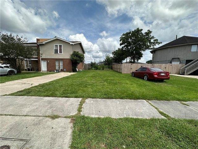 Land for sale in Chalmette, Louisiana