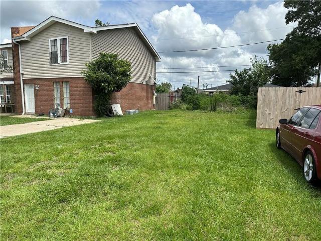 Land for sale in Chalmette, Louisiana