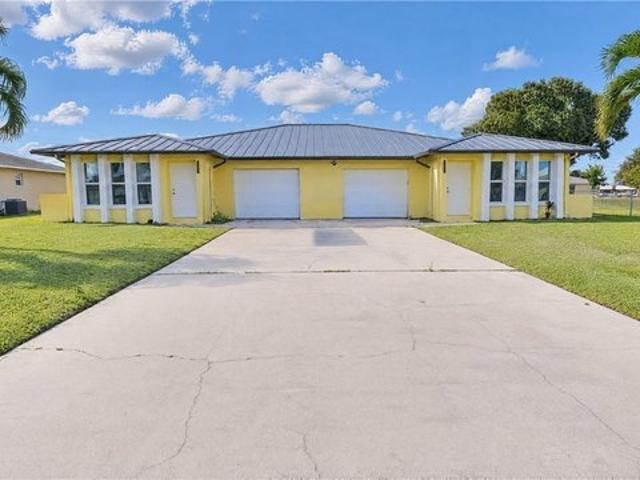 House for sale in Cape Coral, Lee County