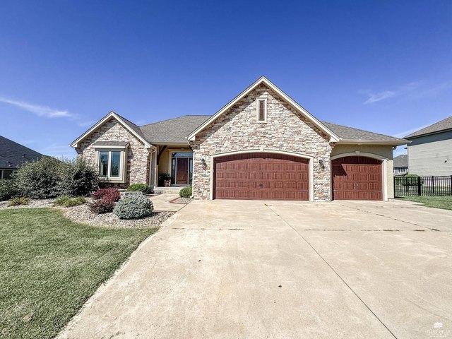 House for sale in Manhattan, Riley County