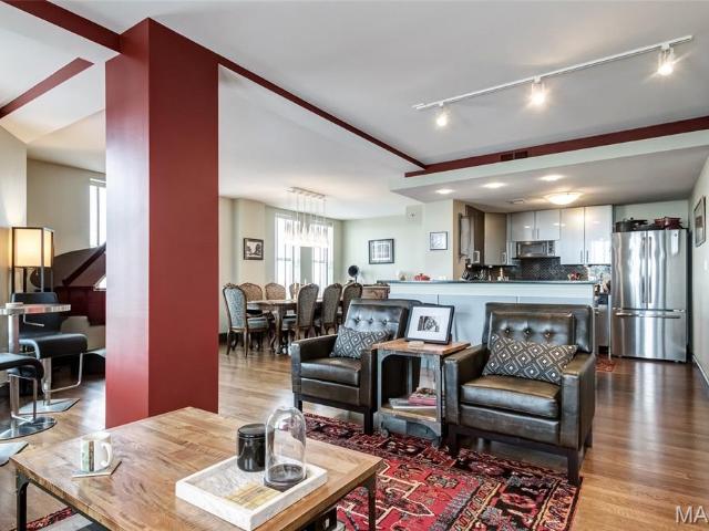 Condo for sale in Saint Louis, Missouri