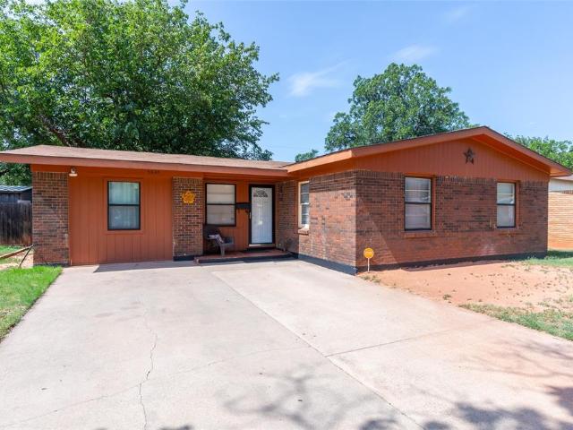House for sale in Taylor, Texas