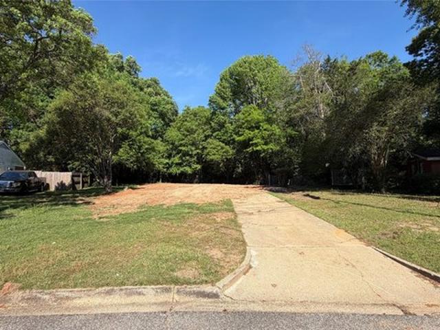 Land for sale in Hope Hull, Alabama