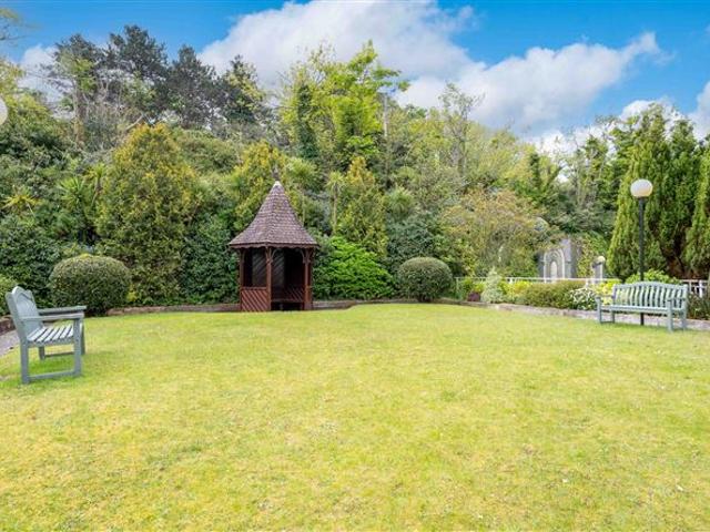 Apartment for sale in Dun Laoghaire, North Tipperary