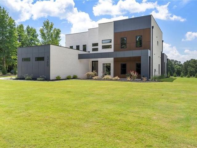House for sale in Mcdonough, Georgia