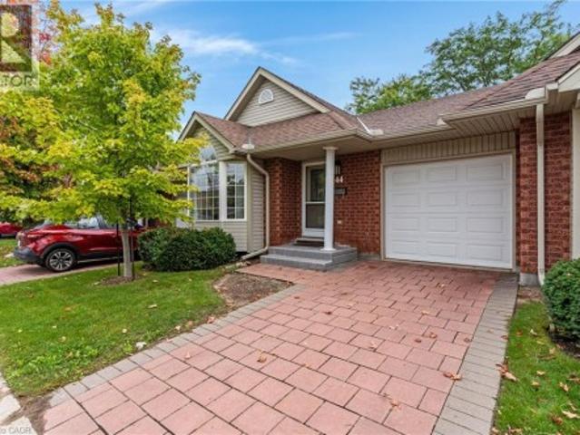 Condo for sale in Clair Hills, Waterloo