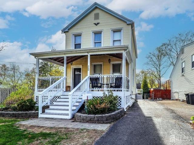 House for sale in Dunellen, New Jersey
