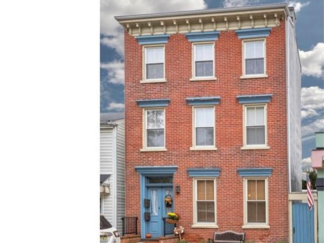 House for sale in Bordentown, New Jersey