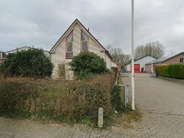 Bedrijfspand te koop in Beneden-leeuwen, Gelderland