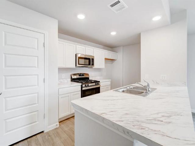 House for sale in Ellis, Texas