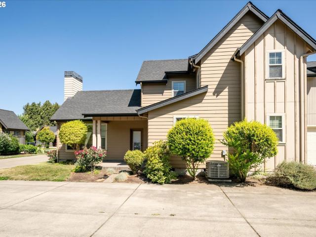 Townhouse for sale in Oregonia