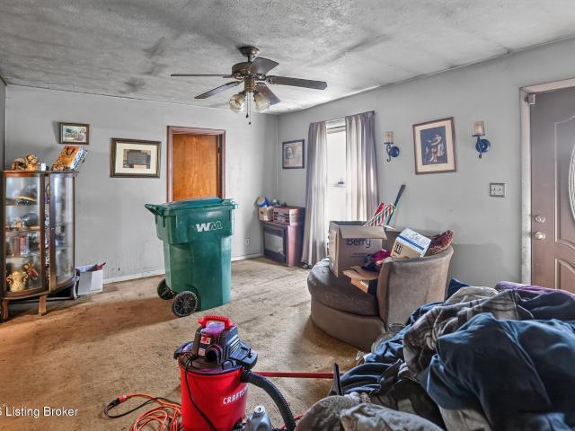House for sale in Lebanon Junction, Kentucky