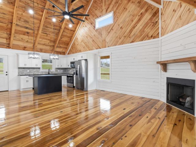 House for sale in Jamestown, Kentucky