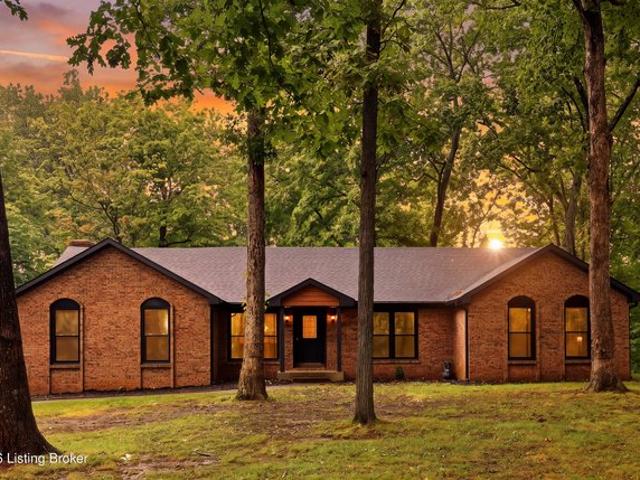 House for sale in Mount Washington, Kentucky