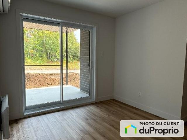 Apartment for rent in Saint-Charles-Borromée, Lanaudière