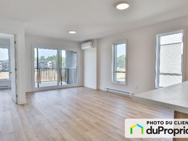 Apartment for rent in Saint-Charles-Borromée, Lanaudière
